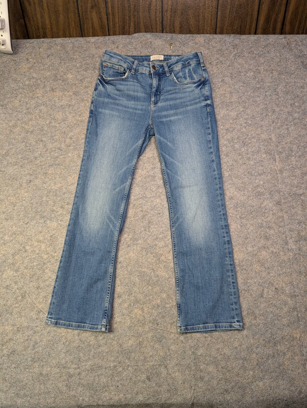 Pilcro Anthropologie The Yaya Mid-Rise Crop Denim Jeans Women's Size 27 Med Wash